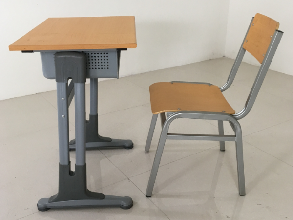 鋼木課桌椅
